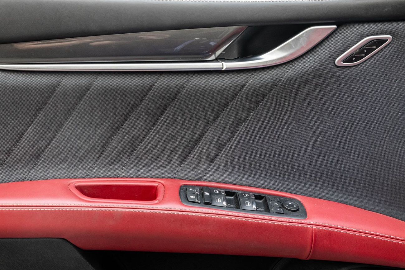 مازيراتي جيبلي GranLusso | 3,133 P.M  | 0% Downpayment | Immaculaate condition