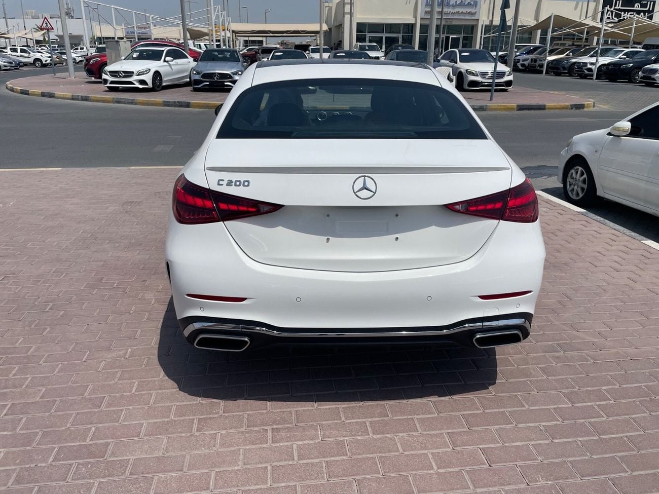 مرسيدس بنز C 200 PREMIUM