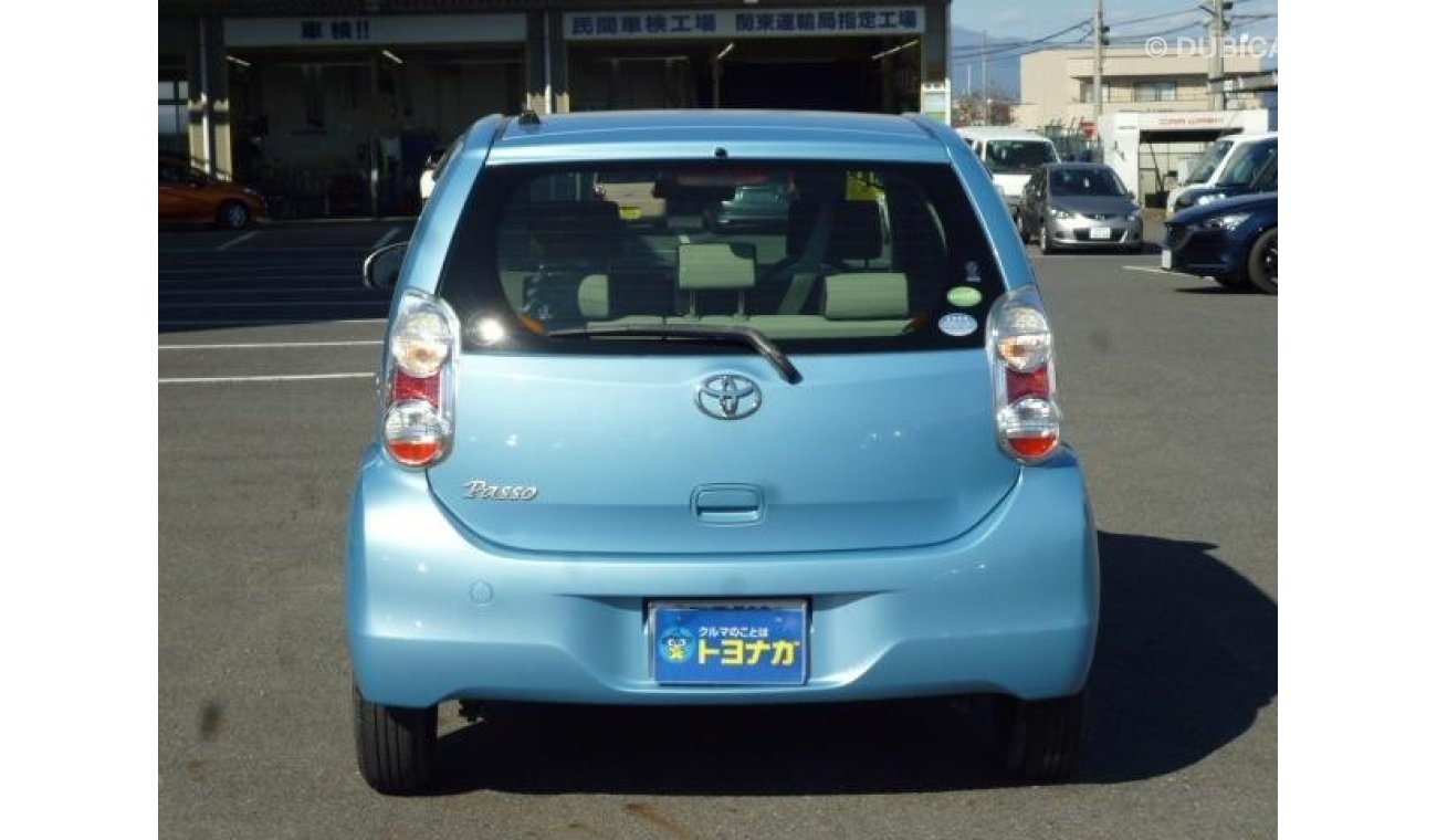 Toyota Passo KGC30