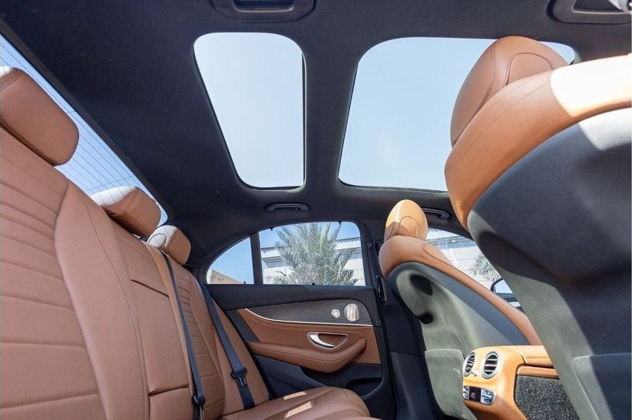 Mercedes-Benz E300 Mercedes-Benz E300 2022 GCC under Agency Warranty and Service Contract with Flexible Down-Paymen