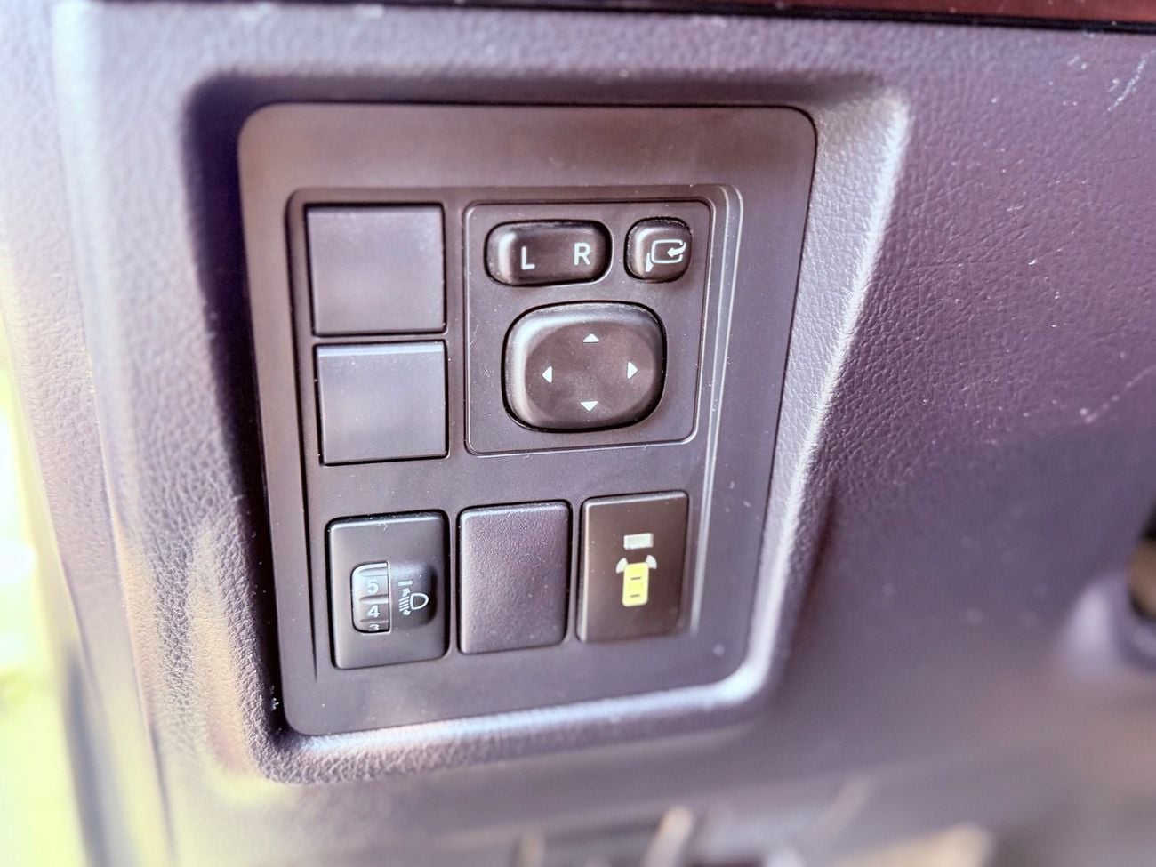 Toyota Prado VXR 2.7 V4 full potion  2019 Years
