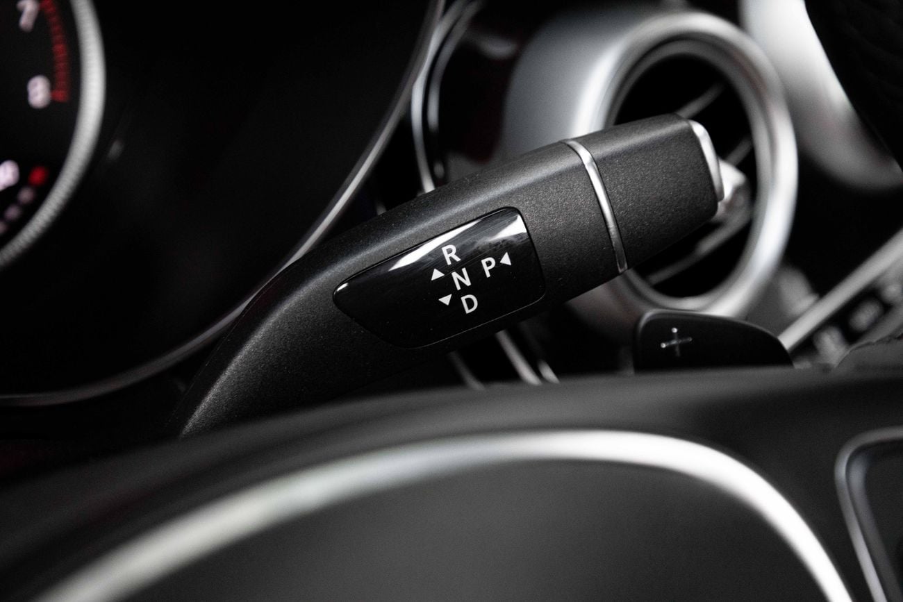 Mercedes-Benz GLC 250 GLC 250 4Matic SUV | 1,959 P.M | 0% Downpayment | Mercedes-Benz GLC 250 4Matic | SUV | Ramadan Offer