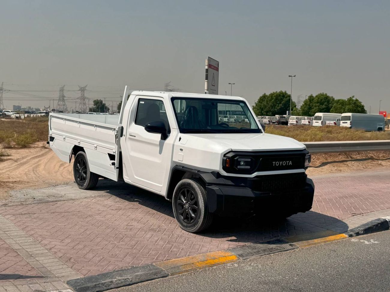Toyota Tamaraw 2025 TOYOTA HILUX TAMARA S/CAB P/UP 4X2 2.4L DIESEL AT DROPSIDE BRAND NEW 0KM