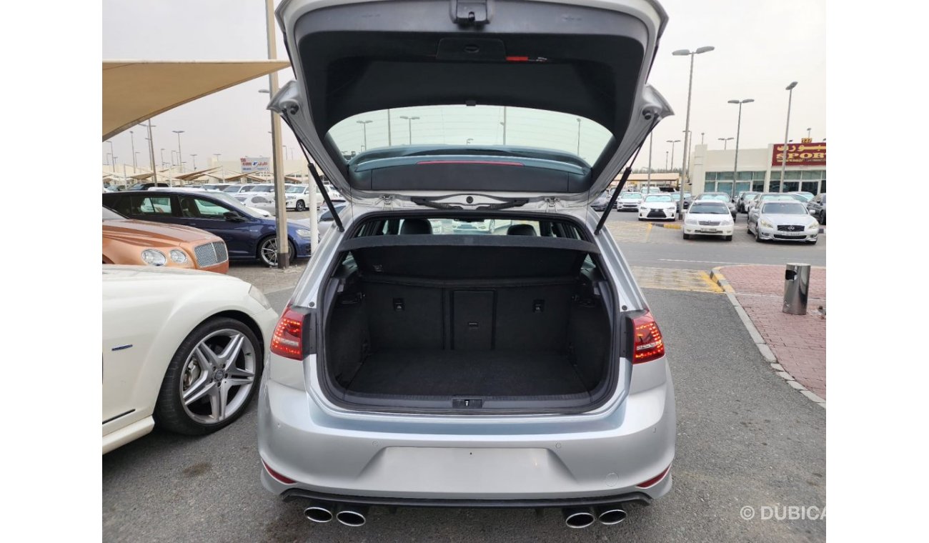 فولكس واجن جولف Volkswagen Golf R_Gcc_2016_Excellent_Condition _Full option