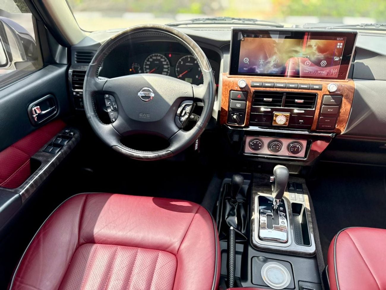 Nissan Patrol Super Safari NISSAN PATROL SUPER SAFARI 4.8L V6 | GCC SPECS | YEAR: 2023 | KMS: 57,000 | FULL-SERVICE HISTORY UND