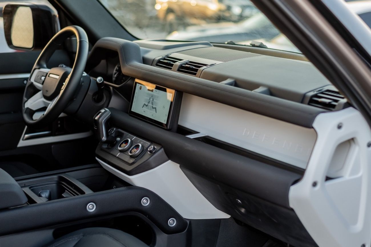 لاند روفر ديفندر P400 110 SE 3.0L (5 Seater) EXPORT PRICE