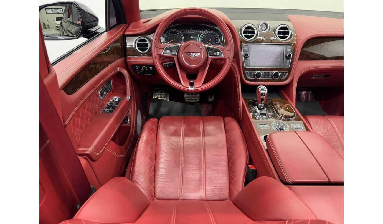 بنتلي بينتايجا W12 2017 Bentley Bentayga W12, Full Service History, Full Options, Excellent Condition, GCC