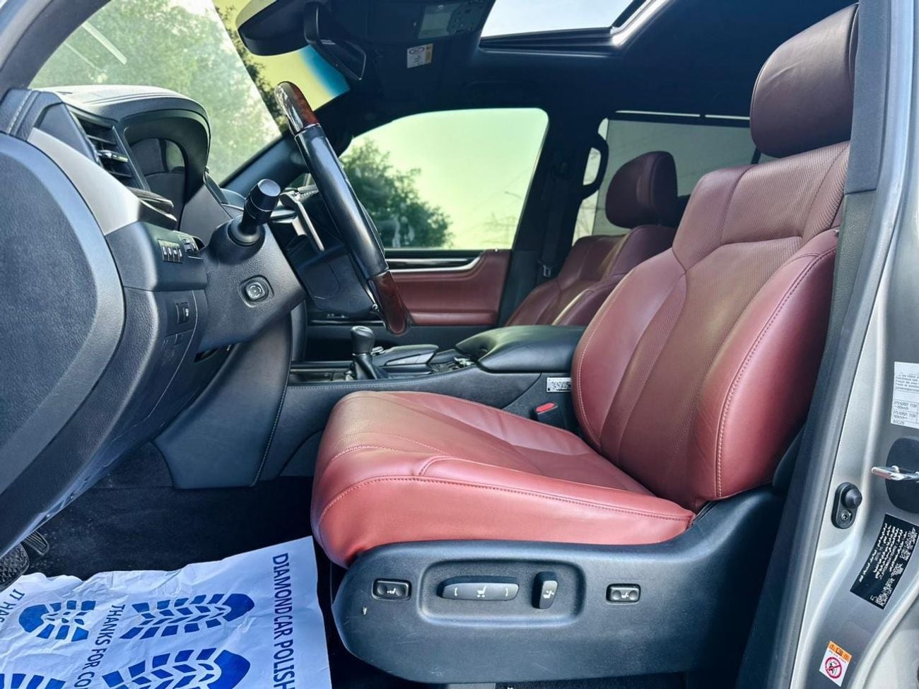 Lexus LX570 Lexus LX 570 Platinum premium petrol V8 full loaded