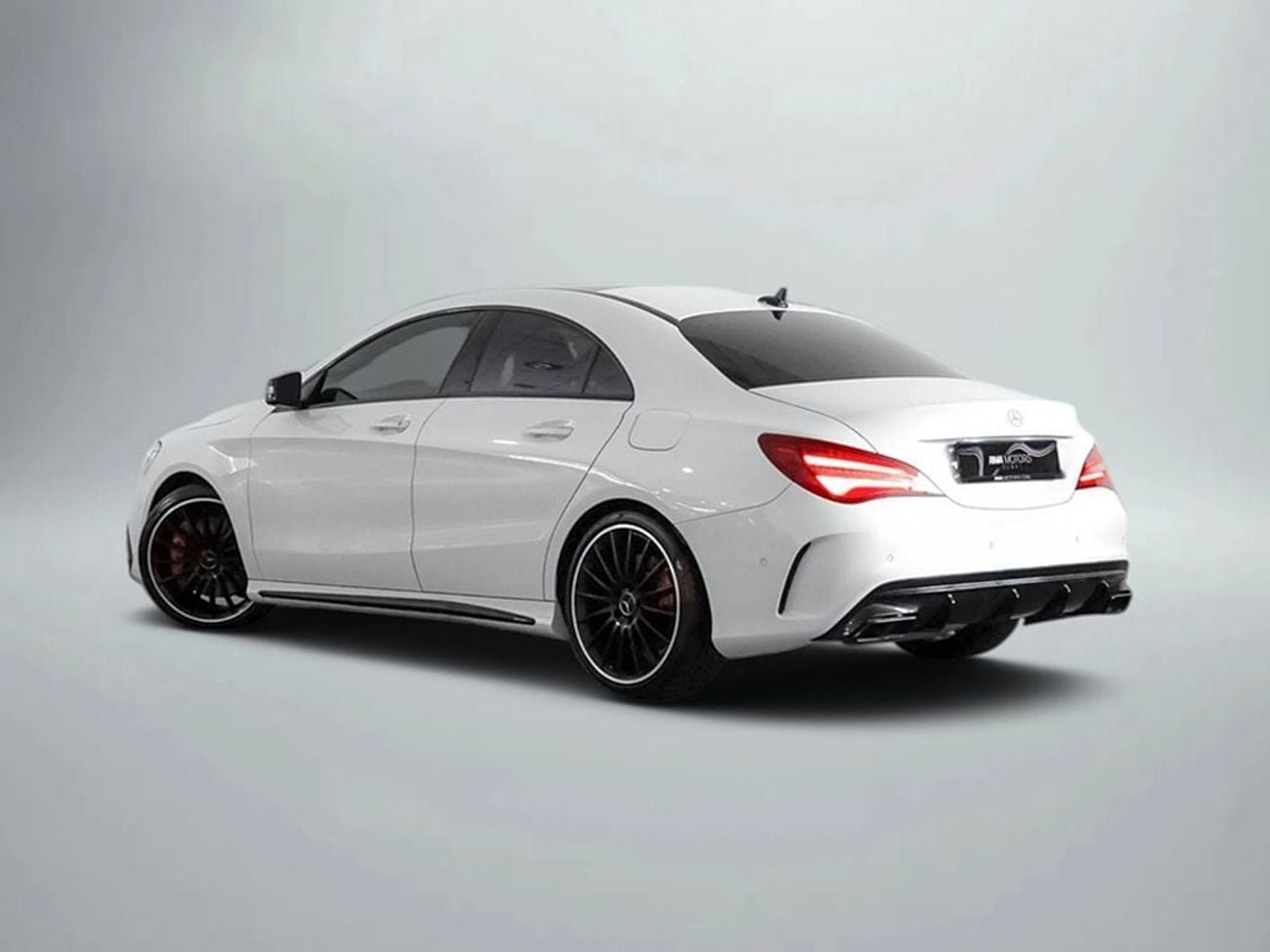 مرسيدس بنز CLA 45 AMG STD 2.0L