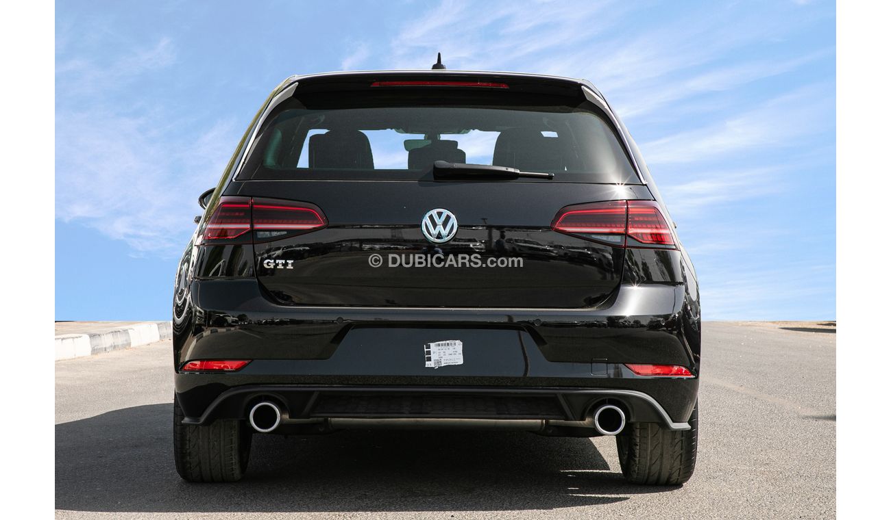 Volkswagen Golf GTi 2.0L Turbo with adaptive chassis control , Apple Carplay and Fully digital speedometer