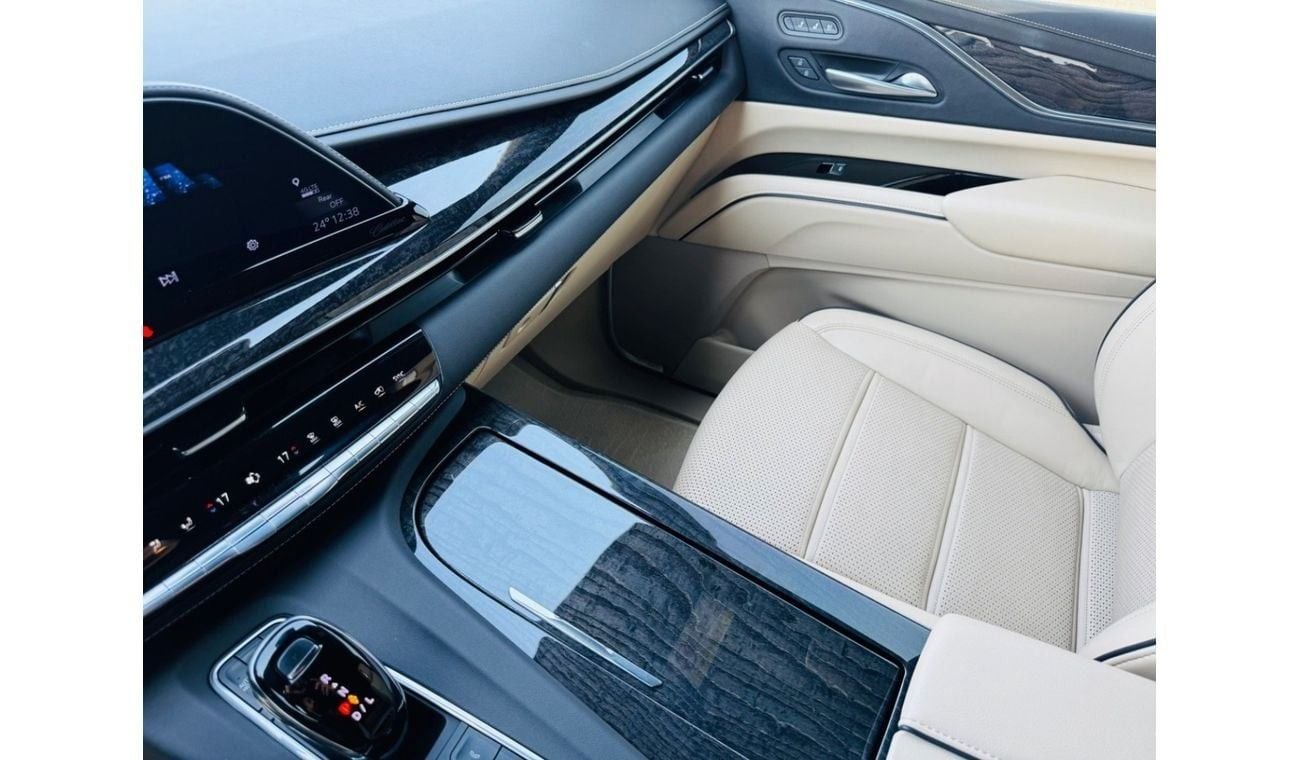 Cadillac Escalade Premium Luxury 6.2L 4WD