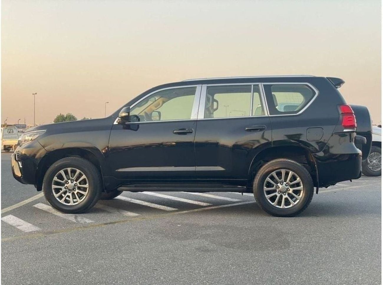 Toyota Prado Urgent sale! 2010 Toyota Prado TX.L 4.0L V6 - 2023 Modified - DVD + Rear CAM  & AC - Push Start - No