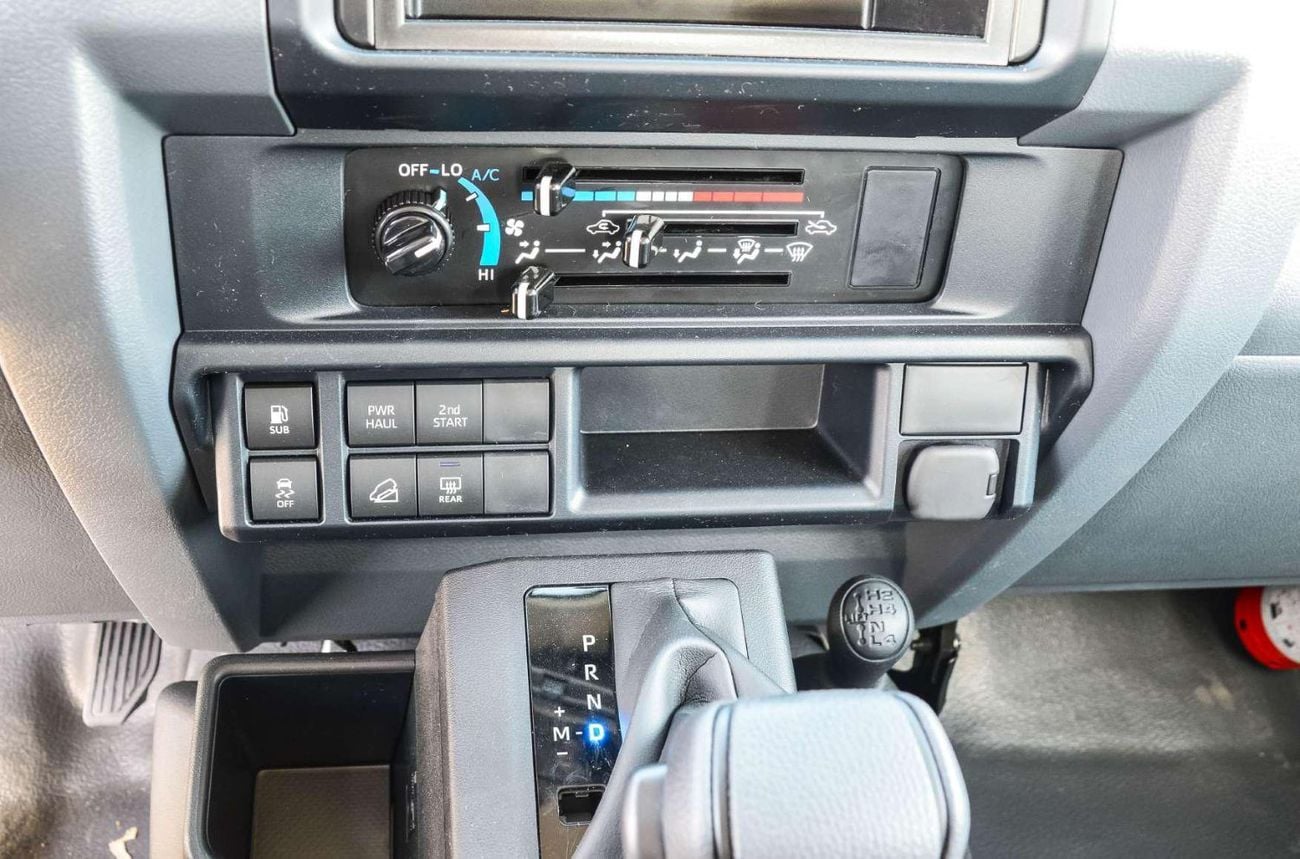 تويوتا لاند كروزر 70 TOYOTA LAND CRUISER 78 (AMBULANCE) 4.0L V6 4WD 2026