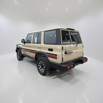 Toyota Land Cruiser 70 S-DLX 2.8L (5 Door)