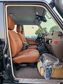 تويوتا لاند كروزر 70 LX LC76 / 4.0L PETROL A/T / RADAR, DIFFLOCK, WINCH, SNORKEL, REFRIGERATOR / CODE # 76PAFR