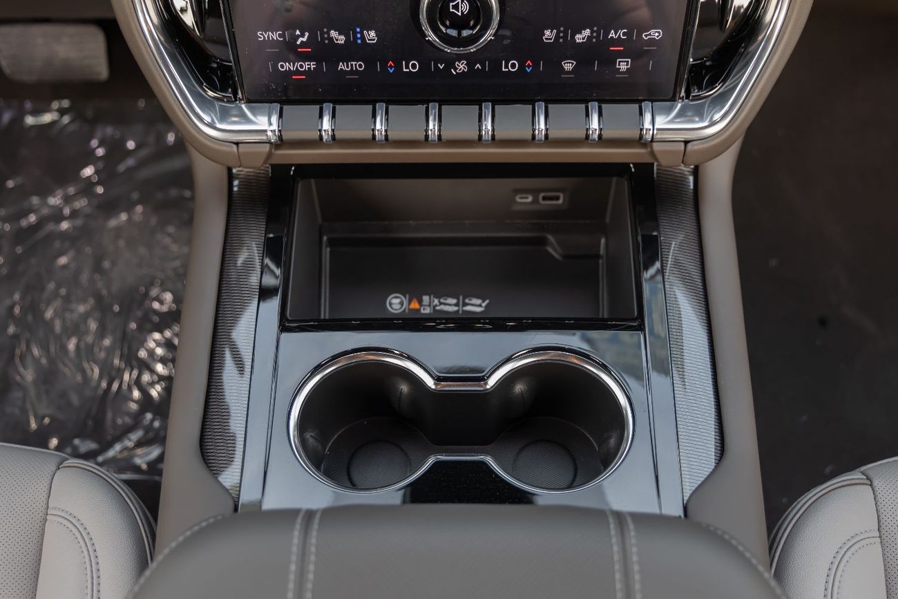 GMC Yukon XL GMC Yukon XL Elevation | 2025 | 2WD (Export)