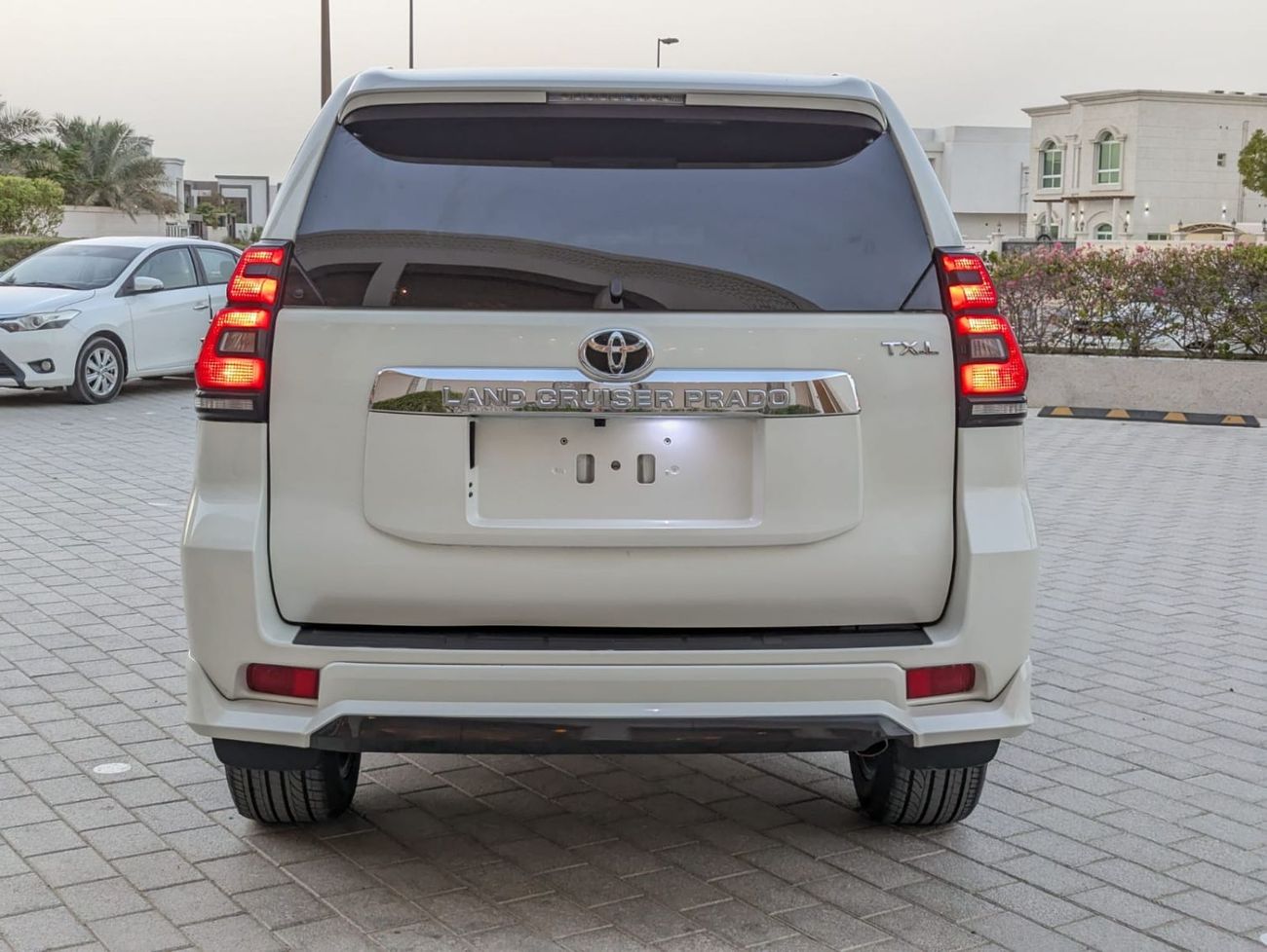 تويوتا برادو Toyota Prado 2018 diesel white LHD 7 seats automatic gear