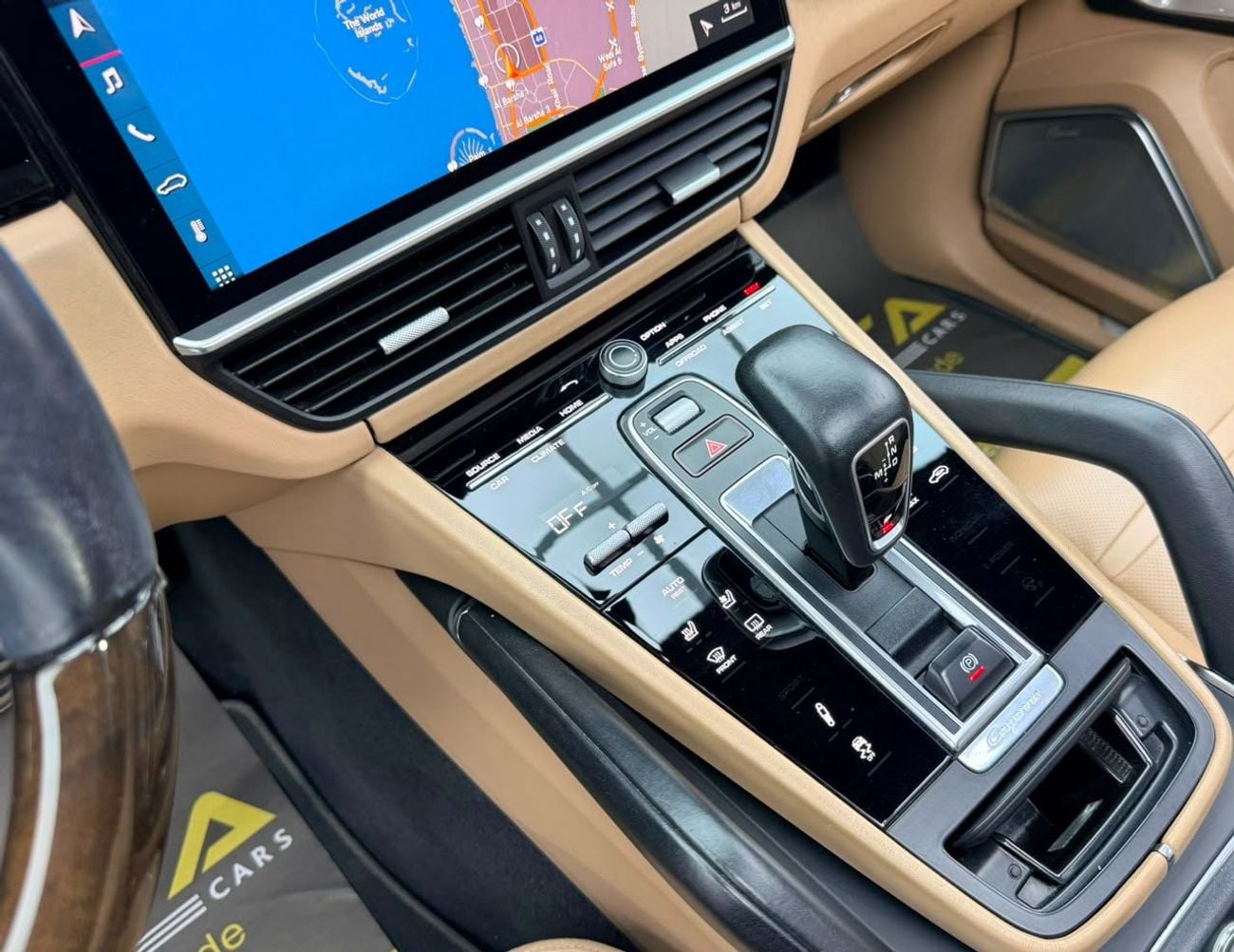Porsche Cayenne Turbo 2018 Porsche Cayenne Turbo, Full Porsche Service History, Fully Loaded, Excellent Condition, GCC