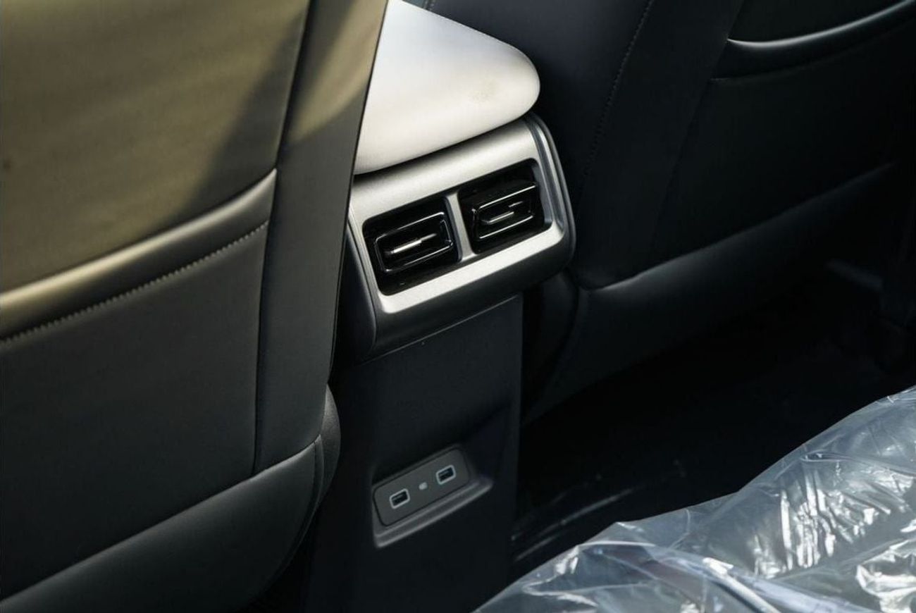 Chery iCar 03T Chery ICAR 03T 2024 4WD ضمان خمس سنوات مع تسجيل داخل الدولة و باكايج