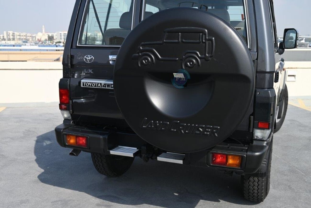 Toyota Land Cruiser 70 71 DLX 2.8L Diesel