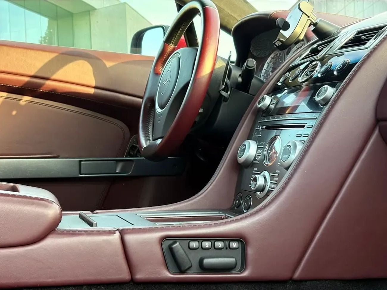 أستون مارتن فانتيج EID SALE | 1 YEAR FREE WARRANTY |  ASTON MARTIN VANTAGE | 4.7L V8 | 2009 | GCC SPECS