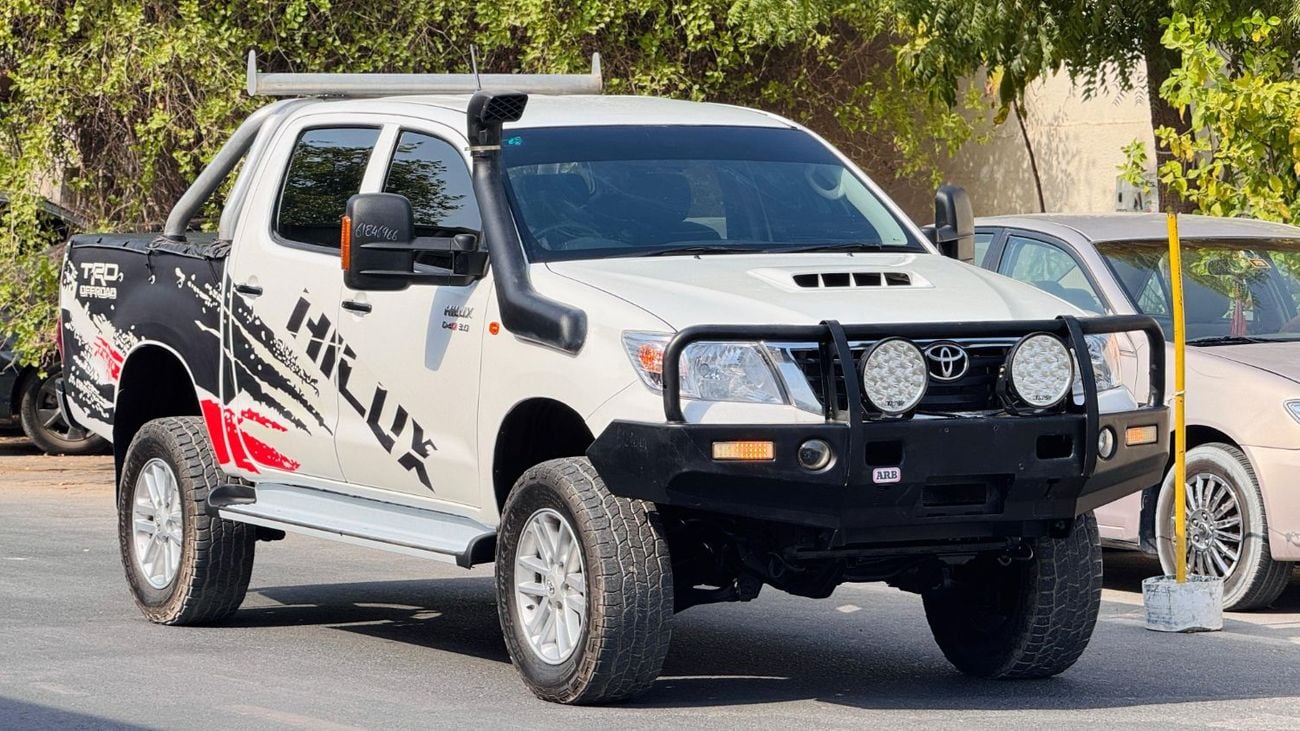 تويوتا هيلوكس DOUBLE CABIN | 3.0L DIESEL ENGINE | AUTOMATIC TRANSMISSION | 2014 | RHD