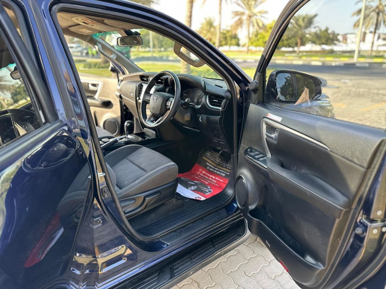 Toyota Fortuner RHD 2.8L Diesel Automatic Gear 4WD 4-Cylinders 7-Seats 5-Doors