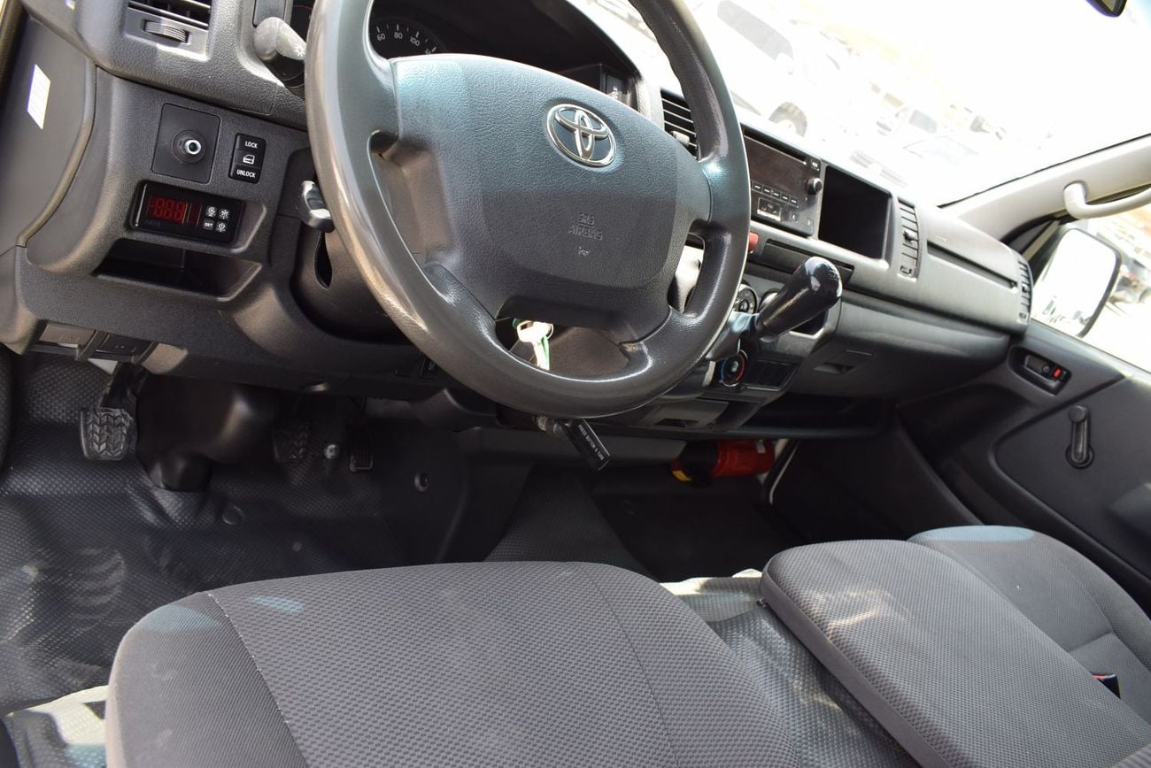 Toyota Hiace GLS -High Roof  Panal Van 2.7L Toyota Hiace GLS -High Roof  Chiller Van 2.7L, model:2021