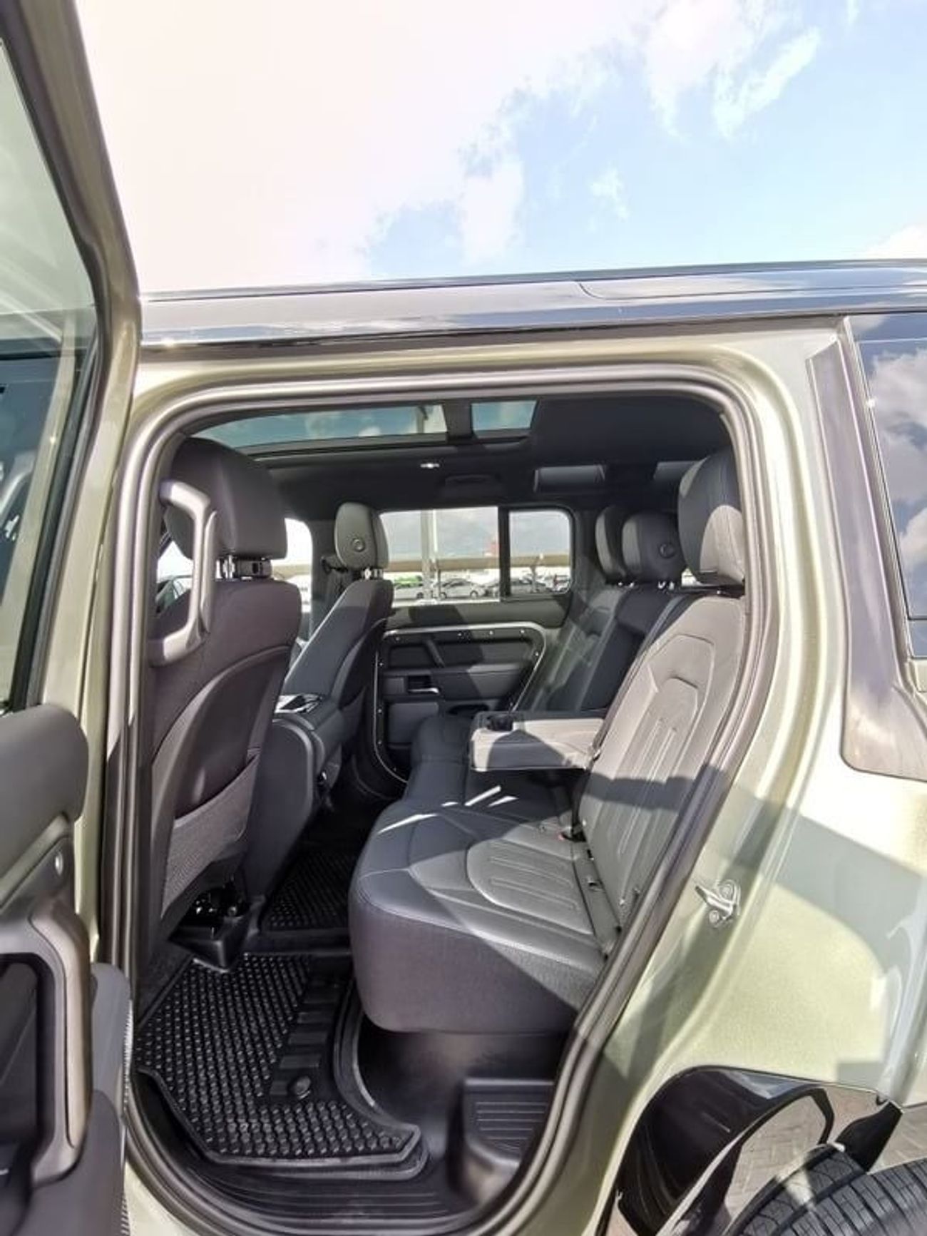 Land Rover Defender Land Rover Defender - 2023 - Green/Black