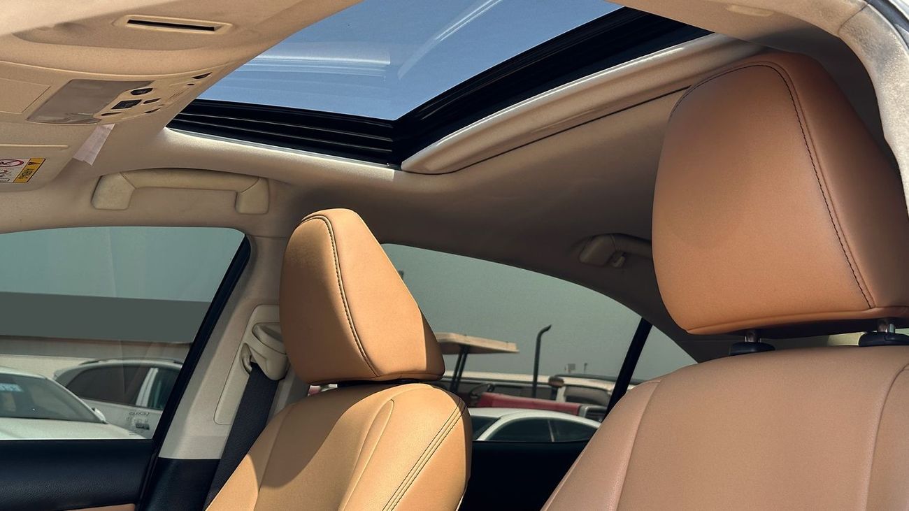 Lexus IS300 Premier 2019 Full Service History GCC