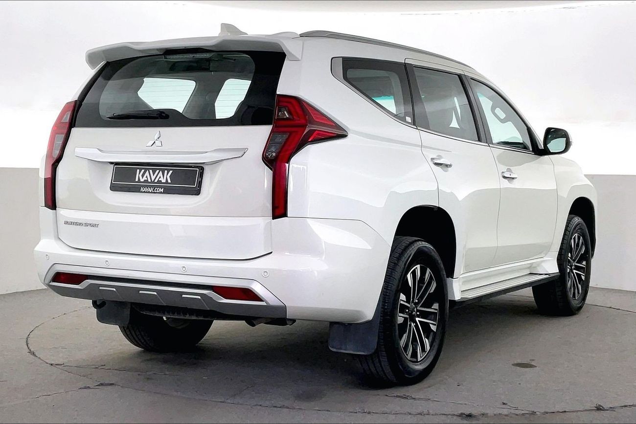 ميتسوبيشي مونتيرو سبورت GLS Premium | شامل الضمان | 0 ﺪﻔﻋﺓ ﺃﻮﻟﻯ