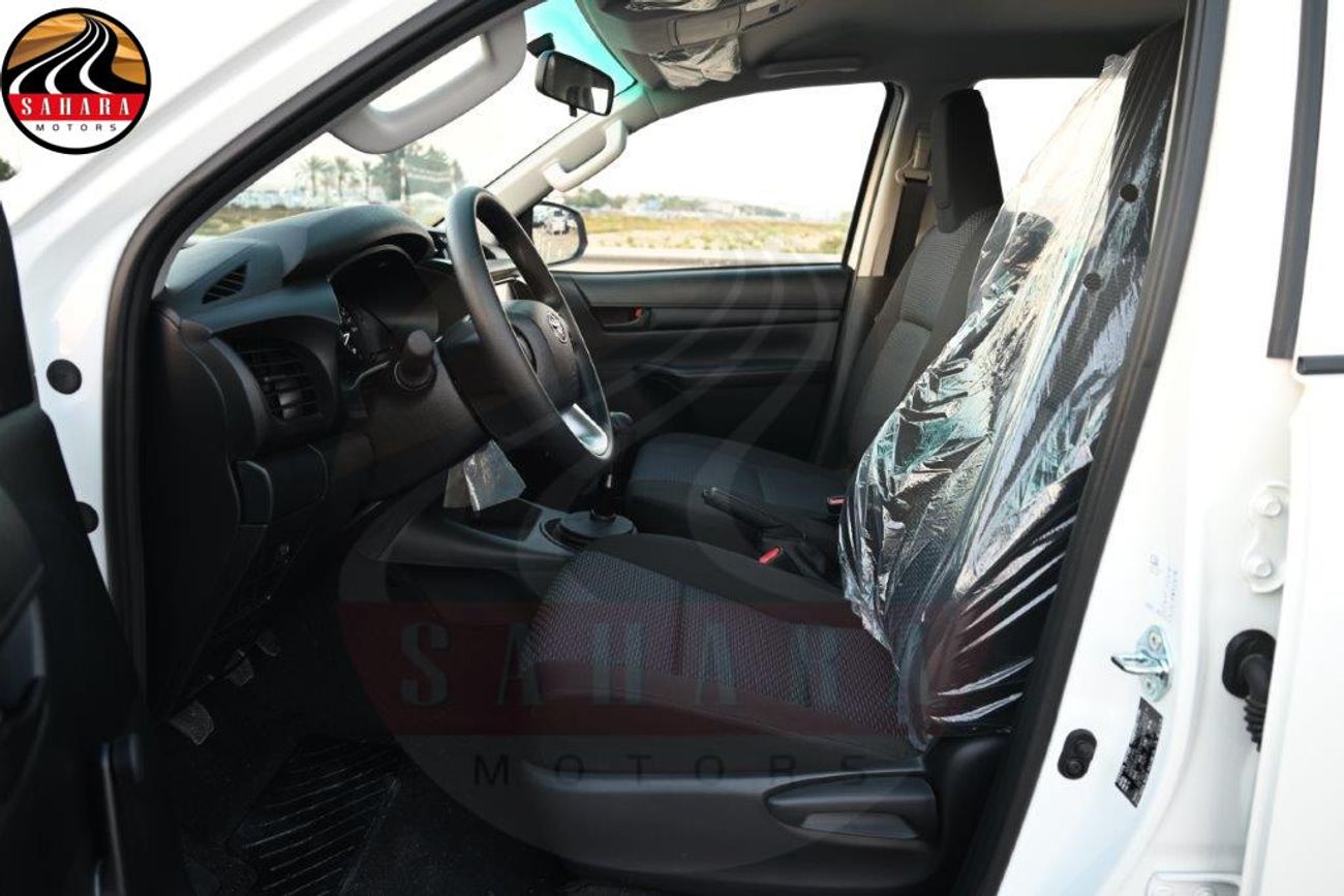 Toyota Hilux Double Cab Pickup 2.4L 4x4