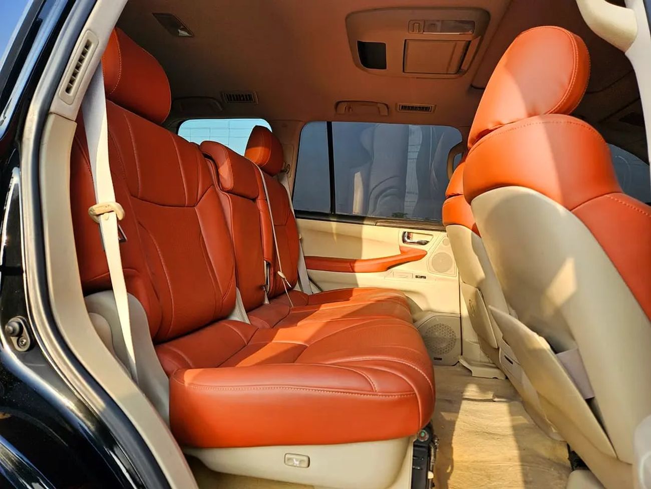 Lexus LX570 LX 570 Luxury | GCC Specs | Facelifted to Premium Condition Luxury SUV