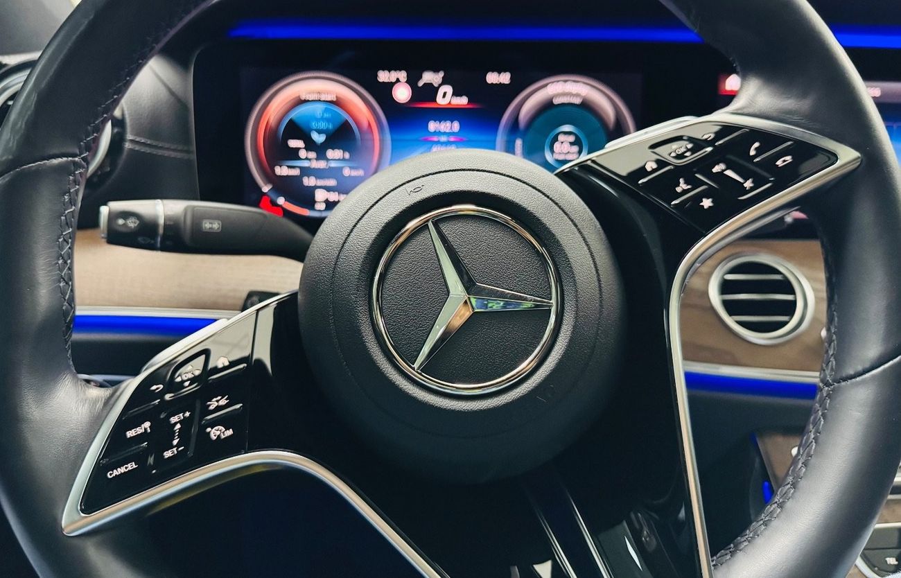 مرسيدس بنز E300 بريميوم