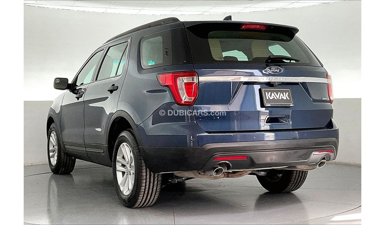 Ford Explorer XL / Standard