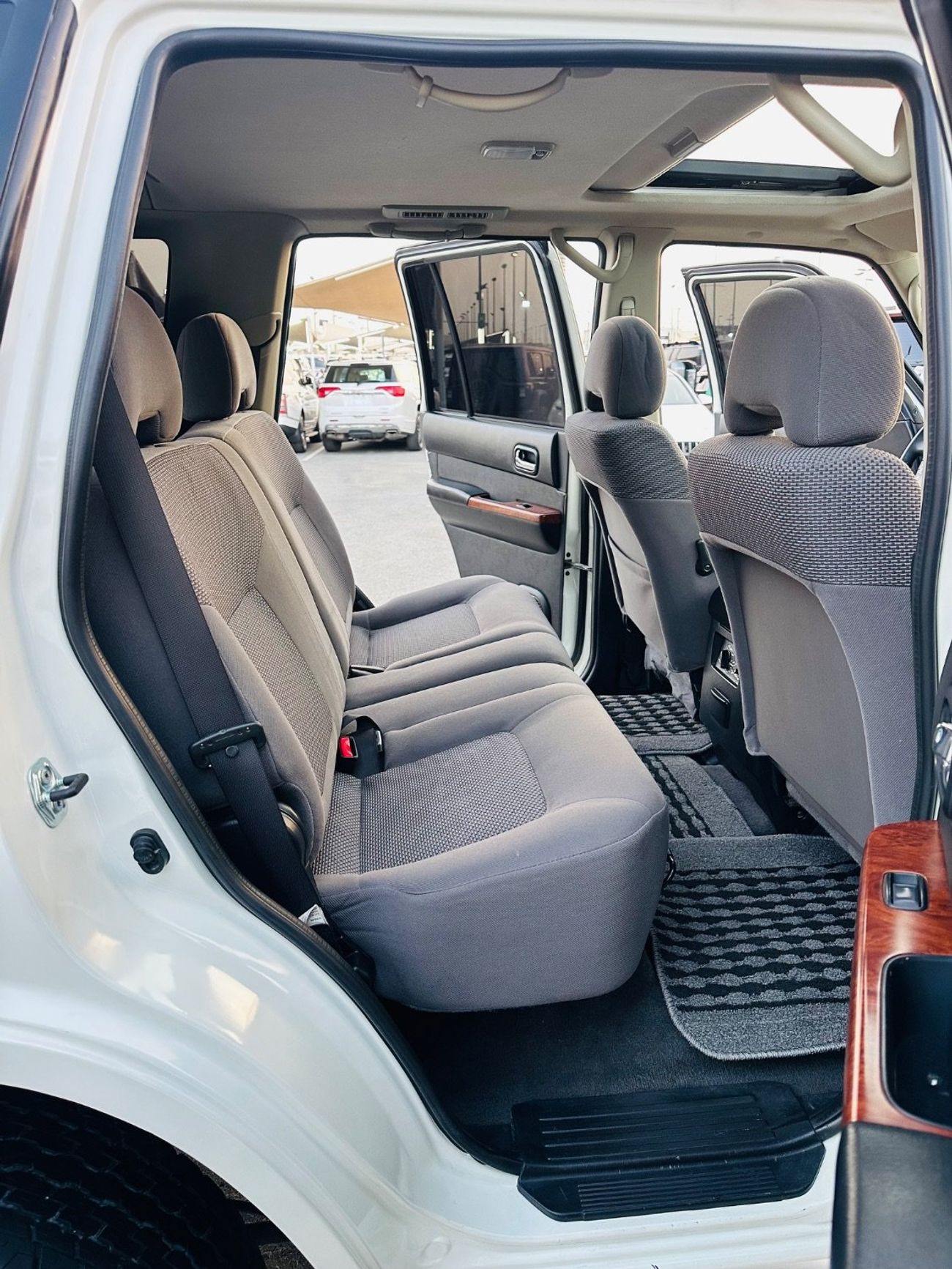 Nissan Patrol Safari 