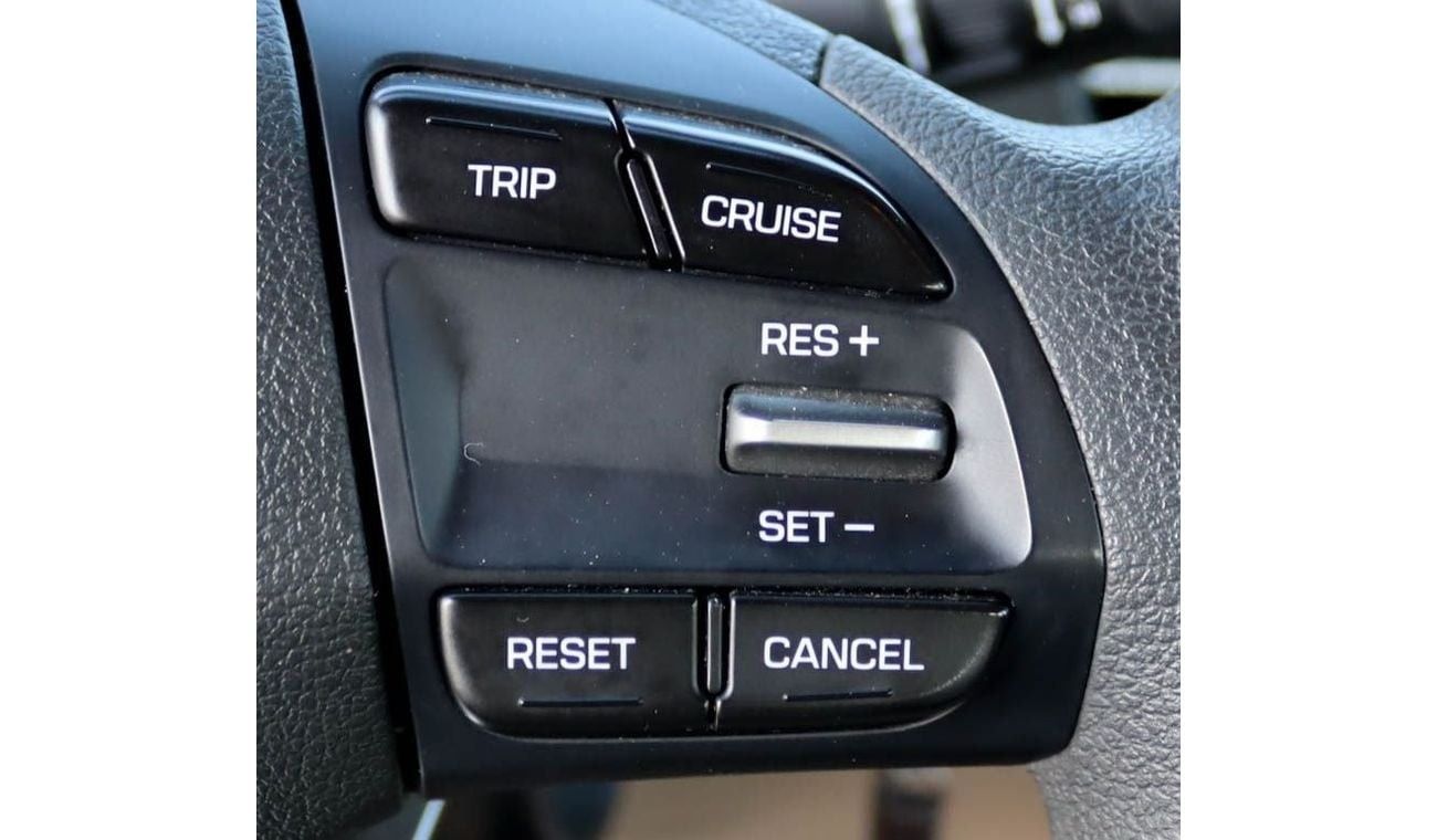 هيونداي إلانترا GL 1.6L Hyundai Elantra 1.6L 2020 GCC accident-free in excellent condition 812 P.M