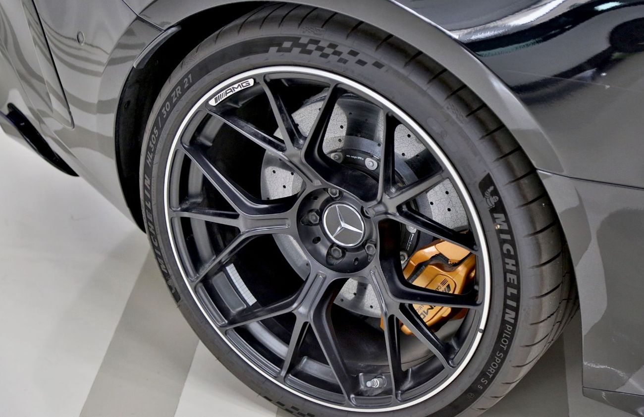 مرسيدس بنز أي أم جي جي تي 63 SE Performance (4 Door)