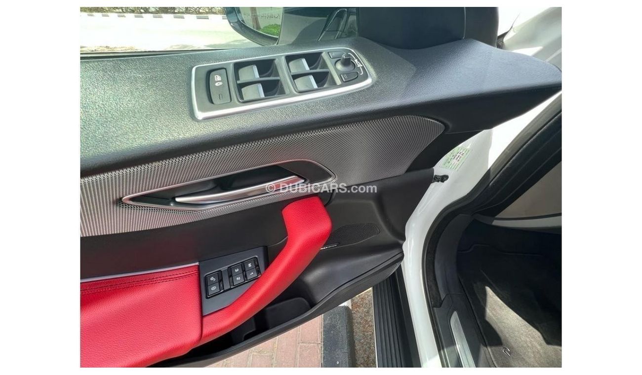 Jaguar F Pace JAGUAR F PACE S 2017 GCC V6 3.0L FULL OPTIONE FULL AGENCY SERVICE HISTORY ORIGINAL P