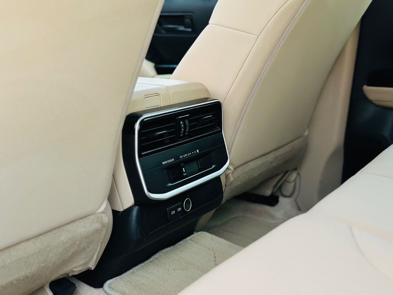 Toyota Land Cruiser GXR 4.0L