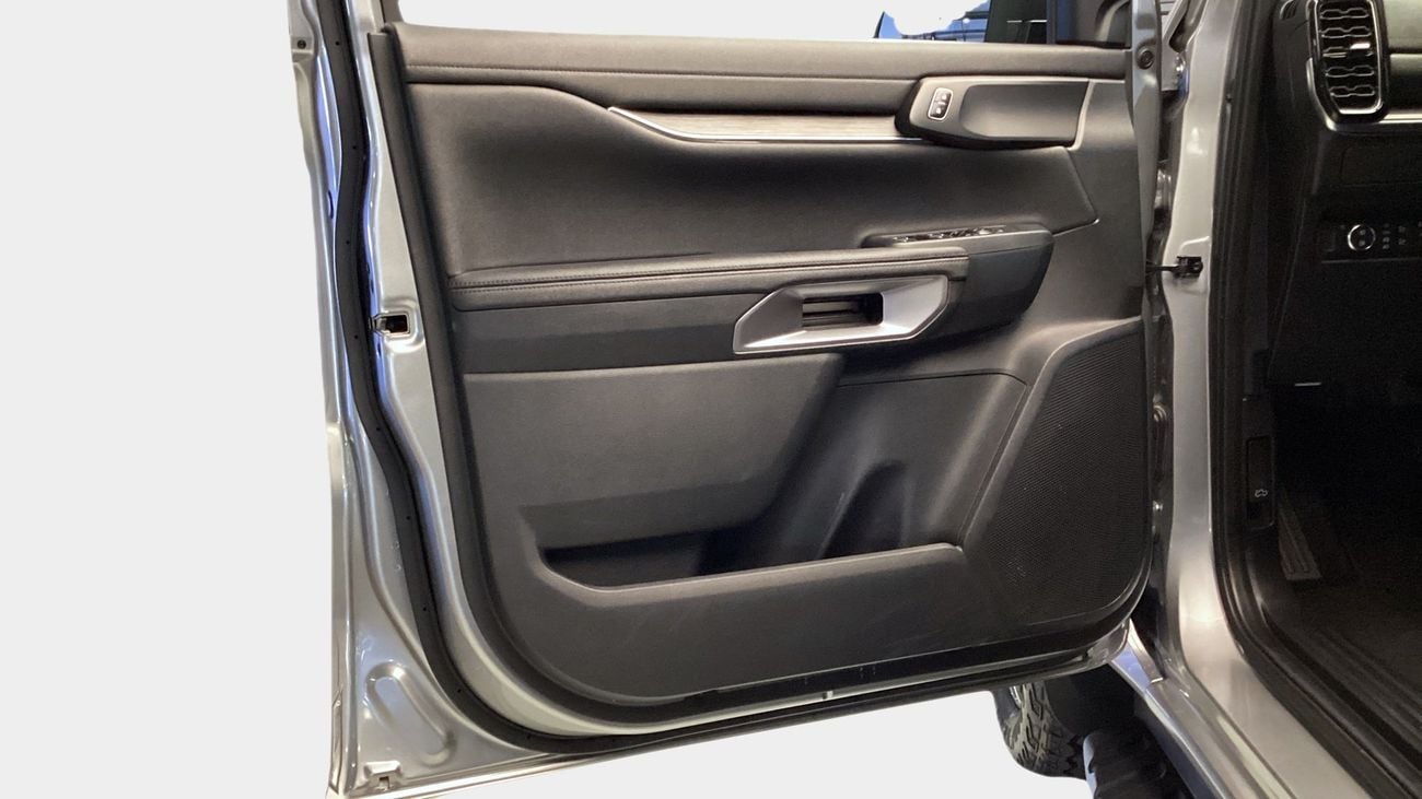 Ford Everest XLT | Guaranteed Warranty | 0 Down Payment