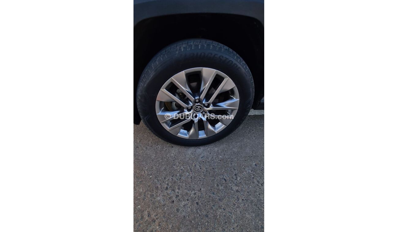 Toyota RAV4 | USA SPECS | V4 | 2WD | PANORAMIC ROOF | FULL OPTION