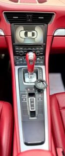 Porsche 911 Carrera 4 - GCC Specs
