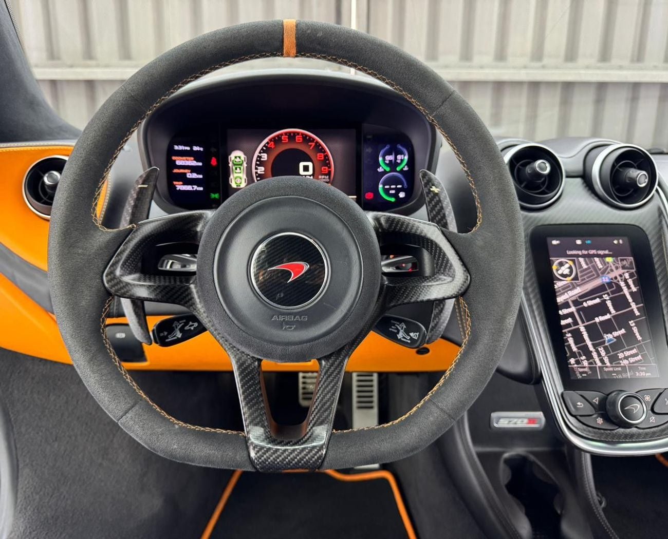مكلارين 570S STANDARD McLaren Warranty 02/2028 | McLaren Service Contract 02/2027 | Full Service History