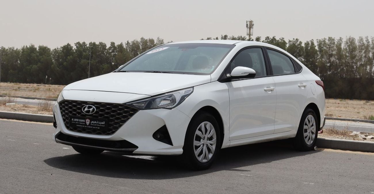 Hyundai Accent A 2023 Hyundai Accent car in excellent condition, Gulf spec, with no accidents and a mileage of 58,0