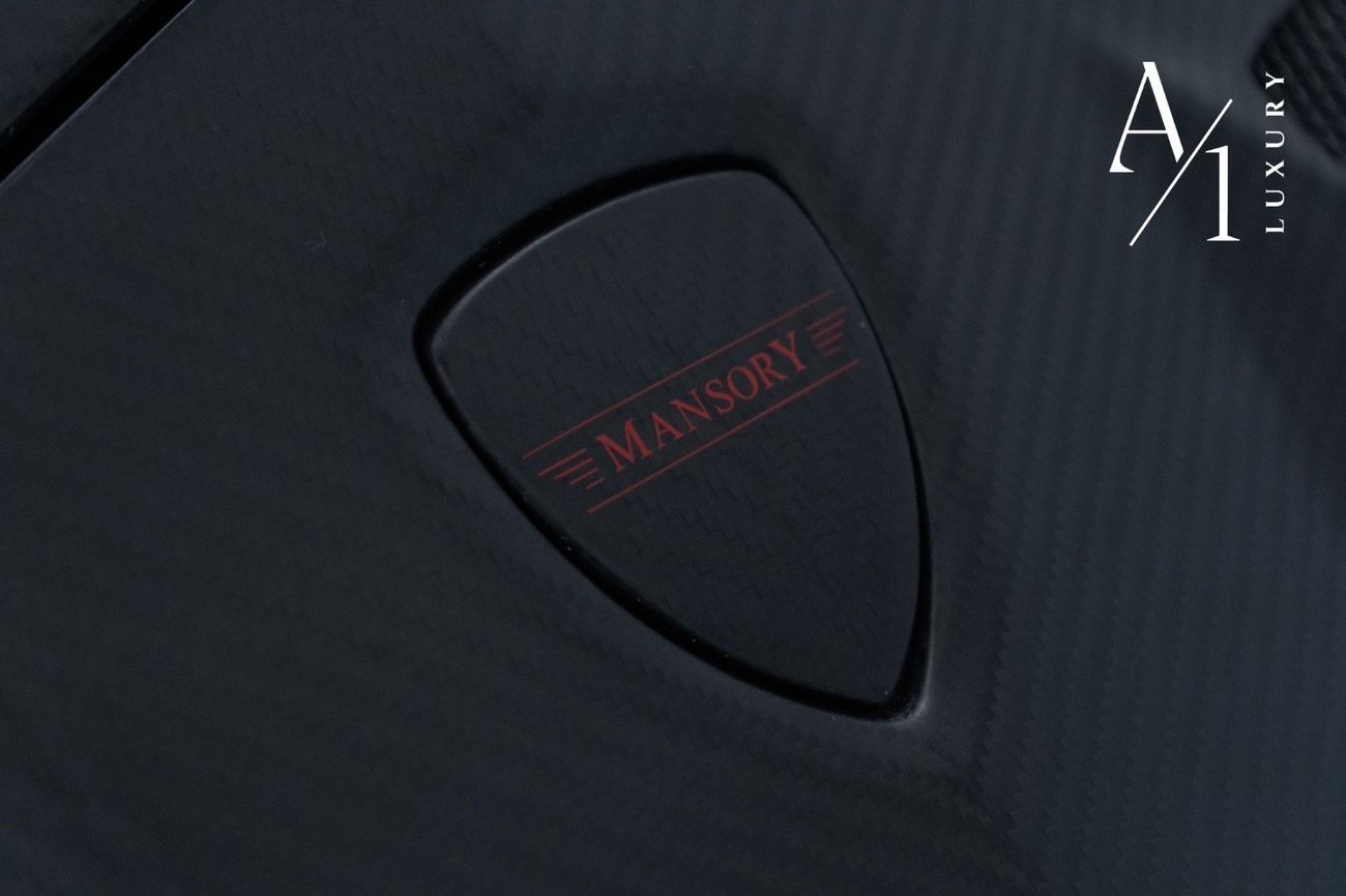 لامبورغيني اوروس 2022 Lamborghini Urus, Two-Tone, MANSORY Kit, Excellent Condition, CarbonFibre Package, GCC Spec