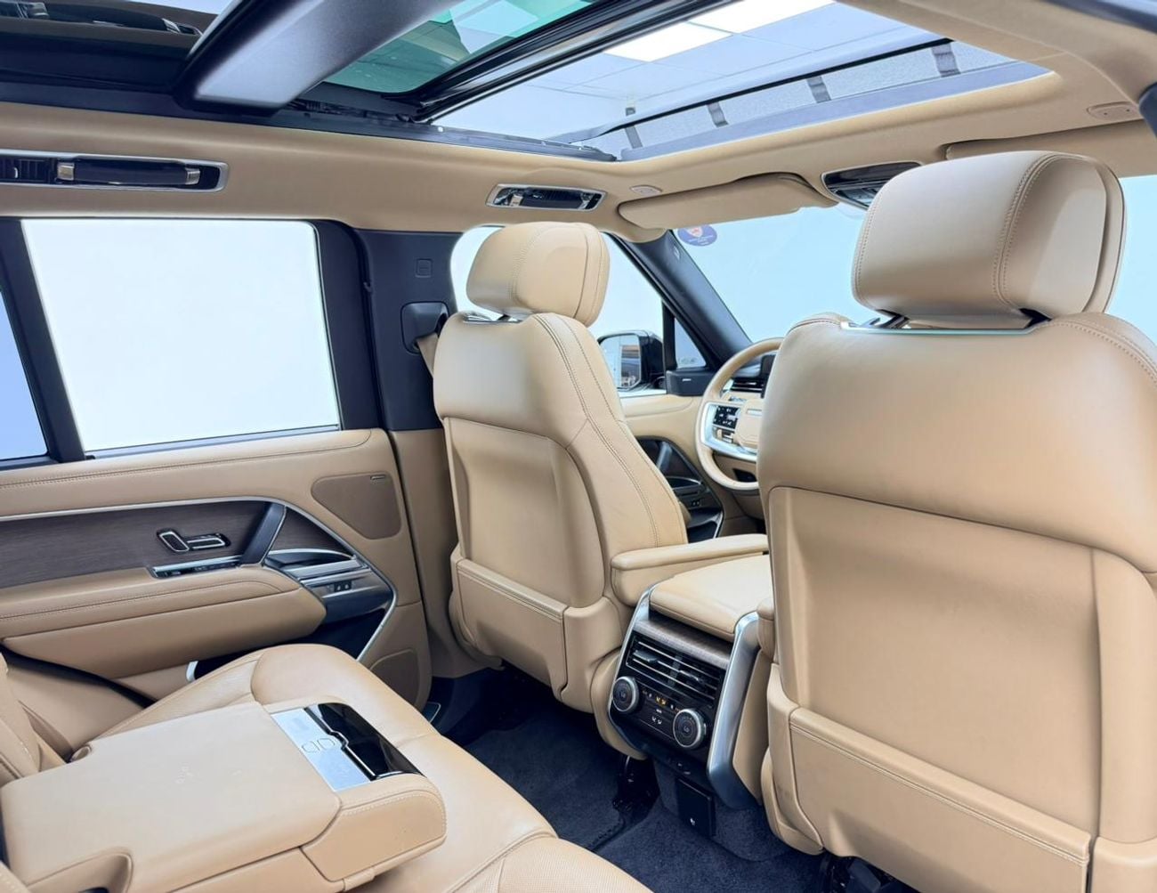 لاند روفر رينج روفر 2023 Land Rover Range Rover HSE P400, 11/2028 Range Rover Warranty + Service Contract, Full Service 
