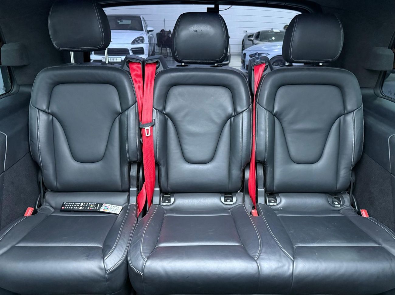 Mercedes-Benz V 250 Std 2.1L 2021 Mercedes-Benz V250,1 Year Unlimited KM  Warranty, Full Service History, GCC