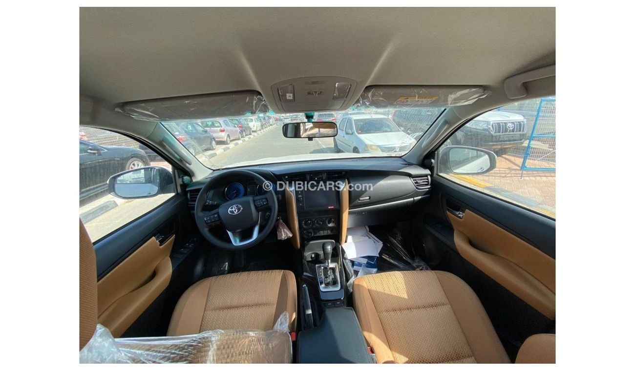 تويوتا فورتونر TOYOTA FORTUNER 2.7 AT MANUAL AC 2023 WHITE