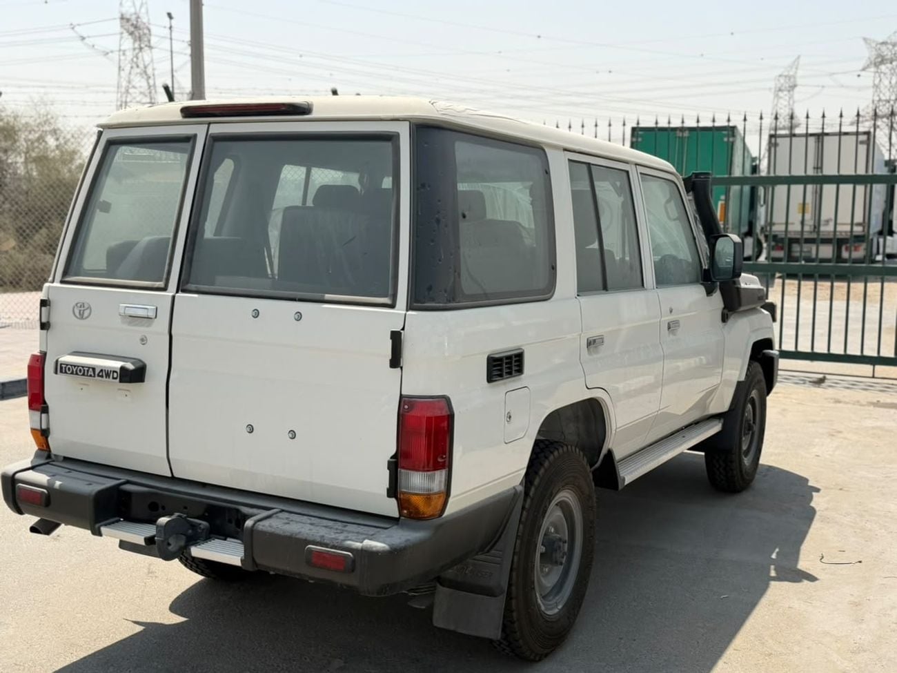 Toyota Land Cruiser 70 LC76 LX TOYOTA LC76 4.2 MT 2026 BASIC NO DIFF LOCK
